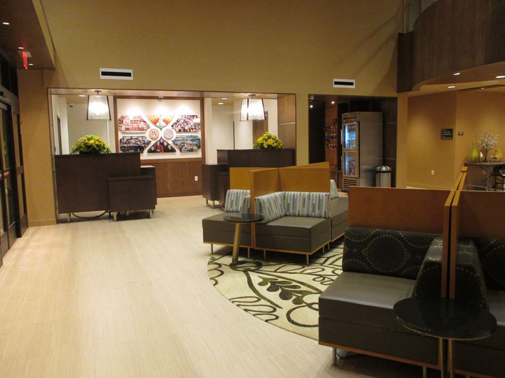 Best Western Plus Franciscan Square Inn & Suites Steubenville Interior photo